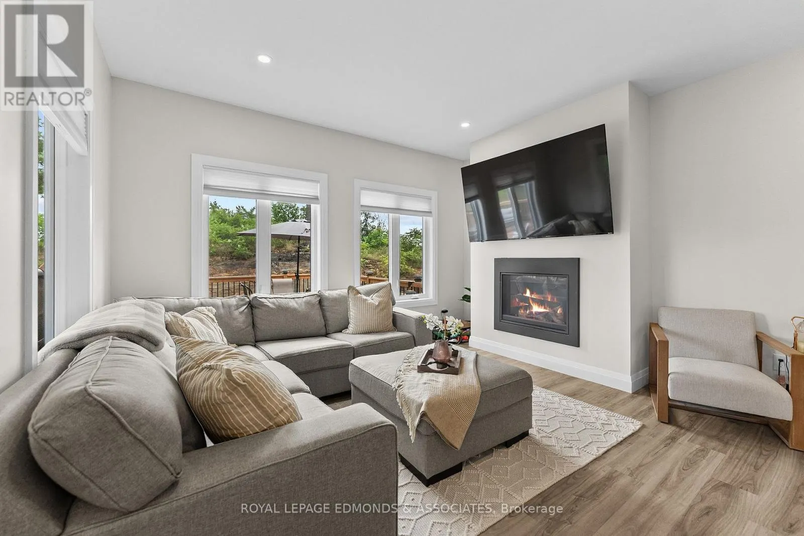 39 MORRISON DRIVE