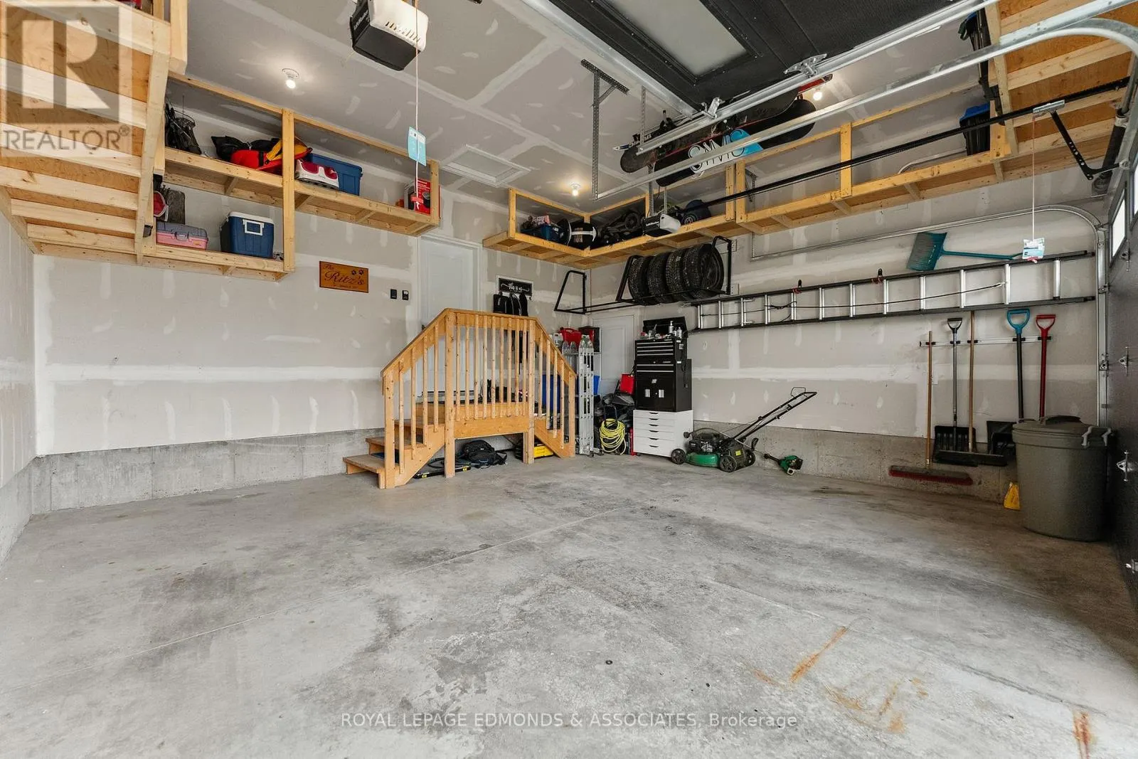 39 MORRISON DRIVE