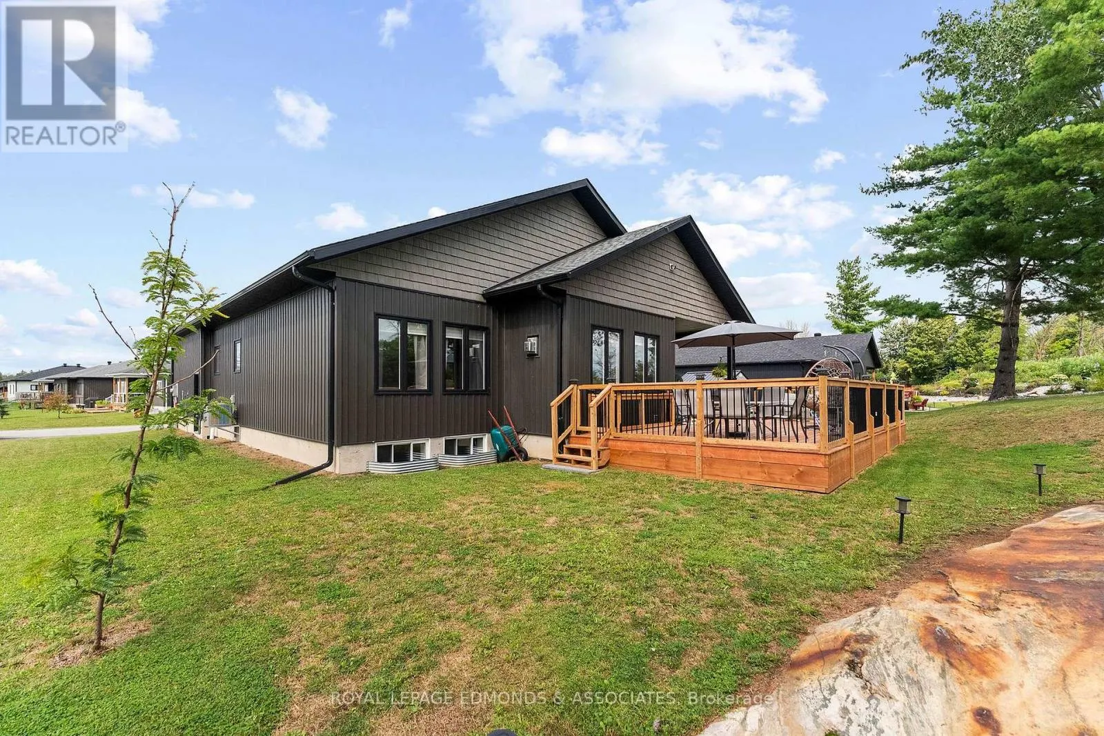 39 MORRISON DRIVE