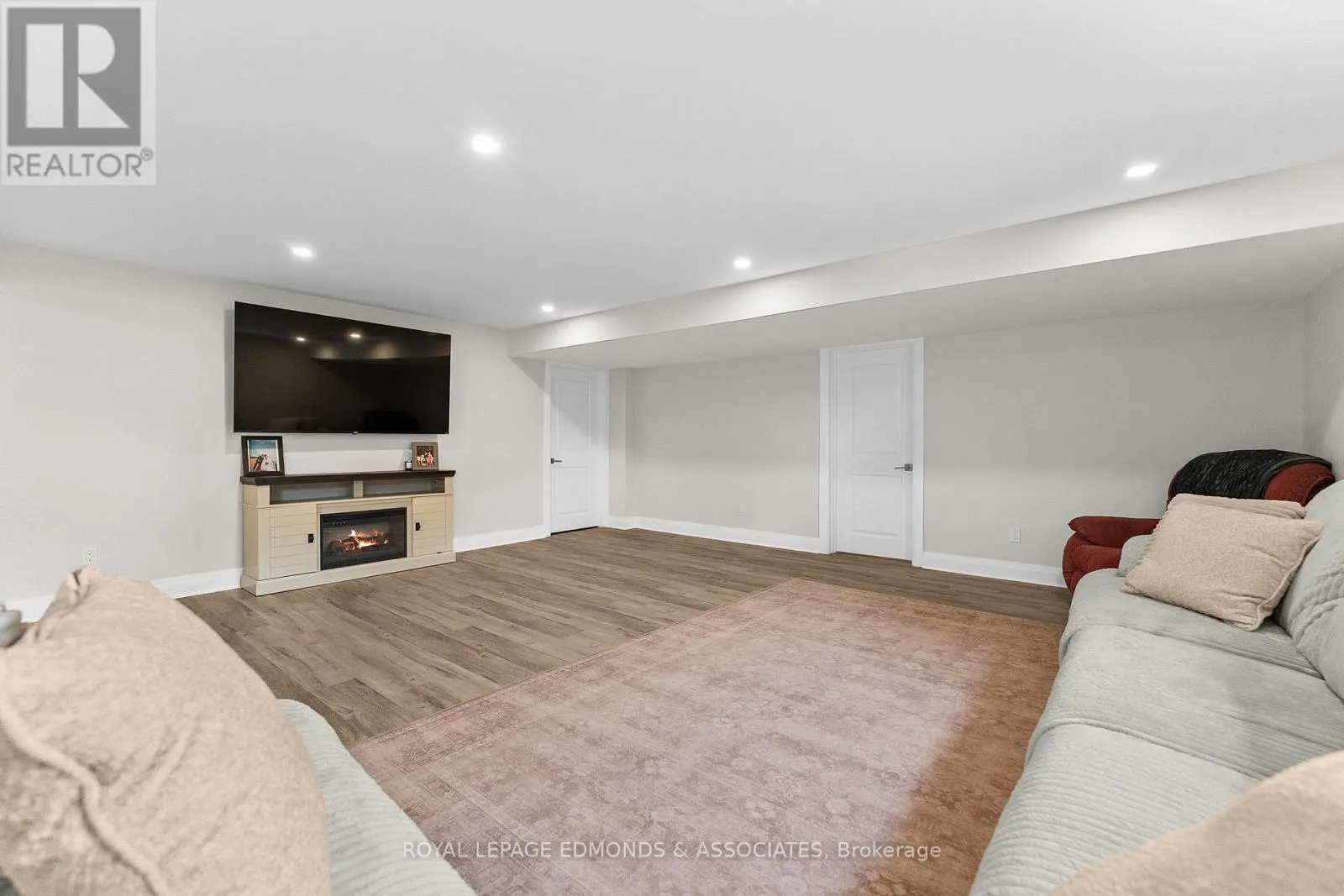 39 MORRISON DRIVE