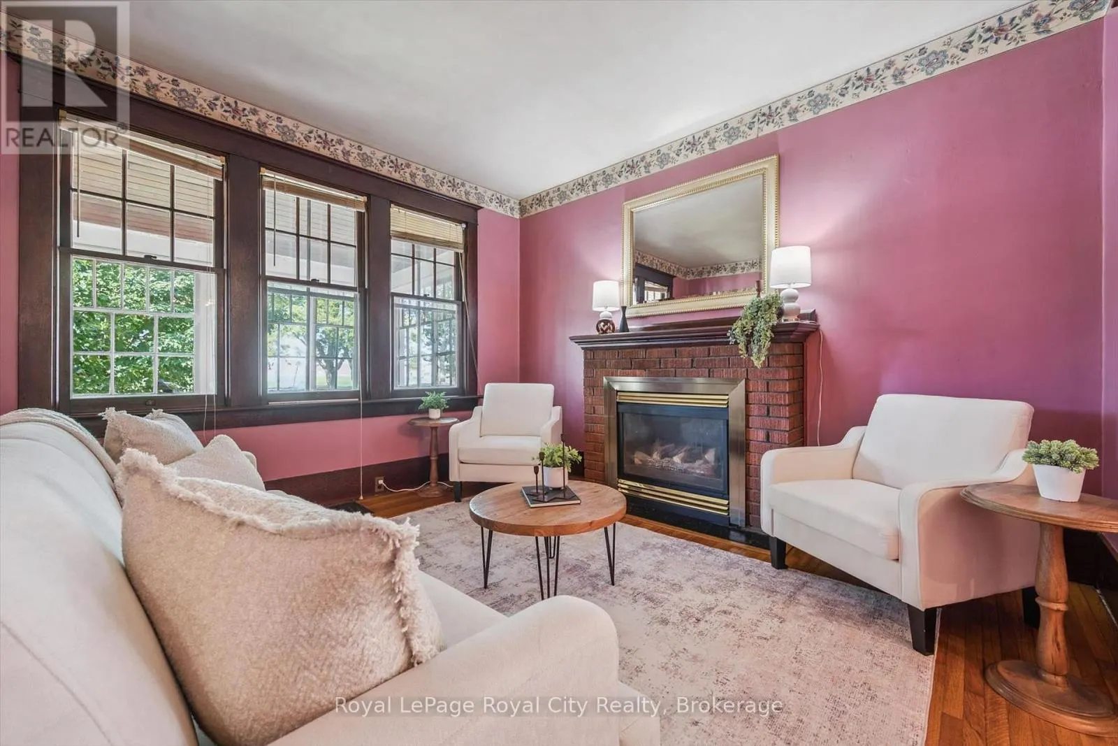 22 BOULT AVENUE