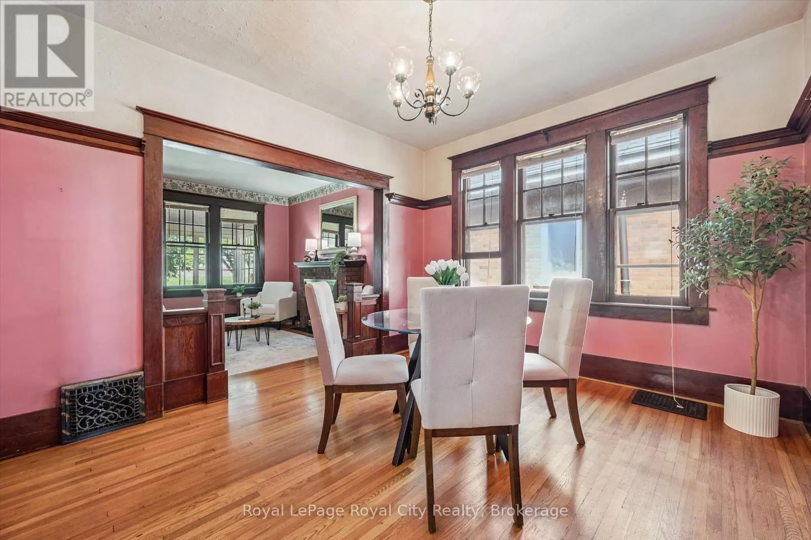 22 BOULT AVENUE