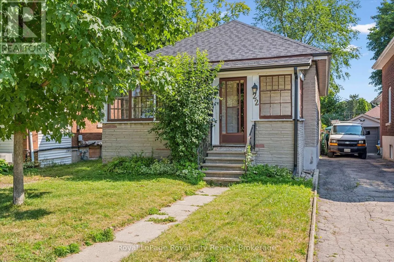 22 BOULT AVENUE