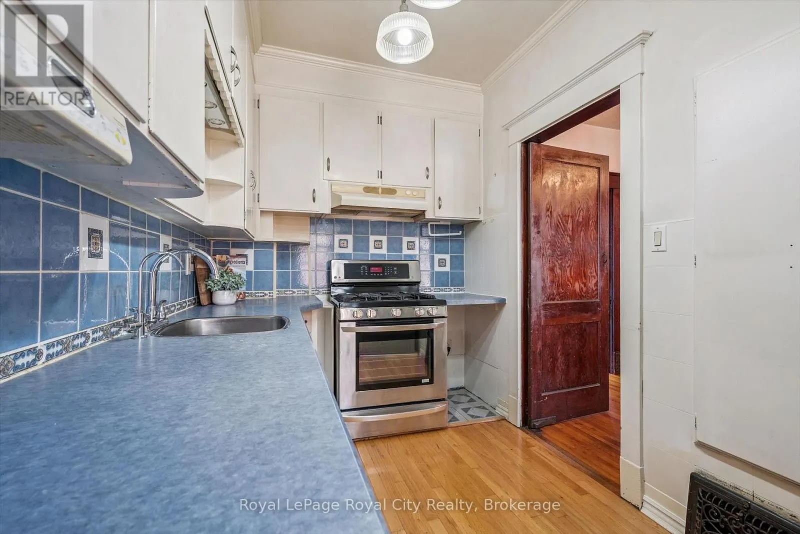22 BOULT AVENUE