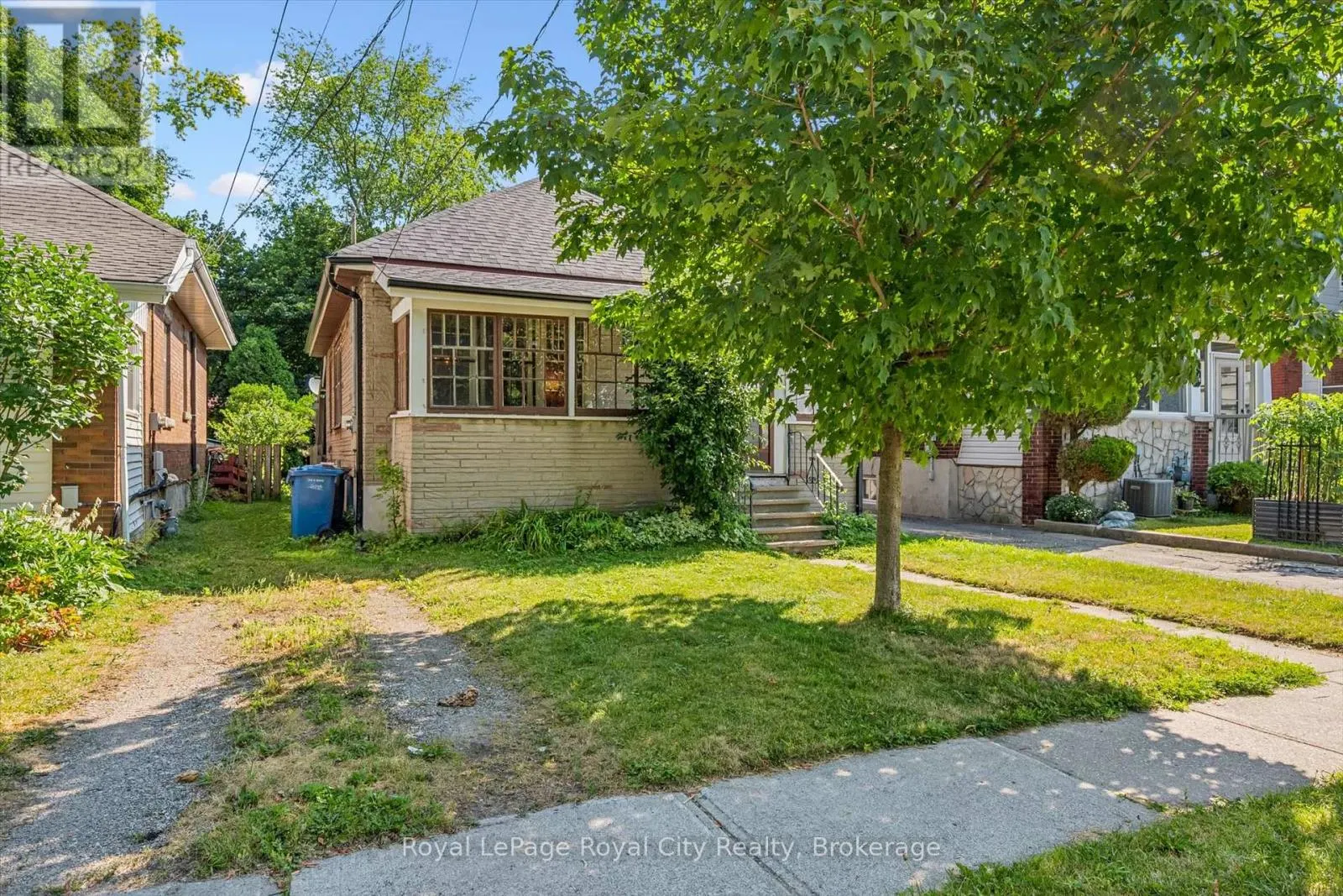 22 BOULT AVENUE