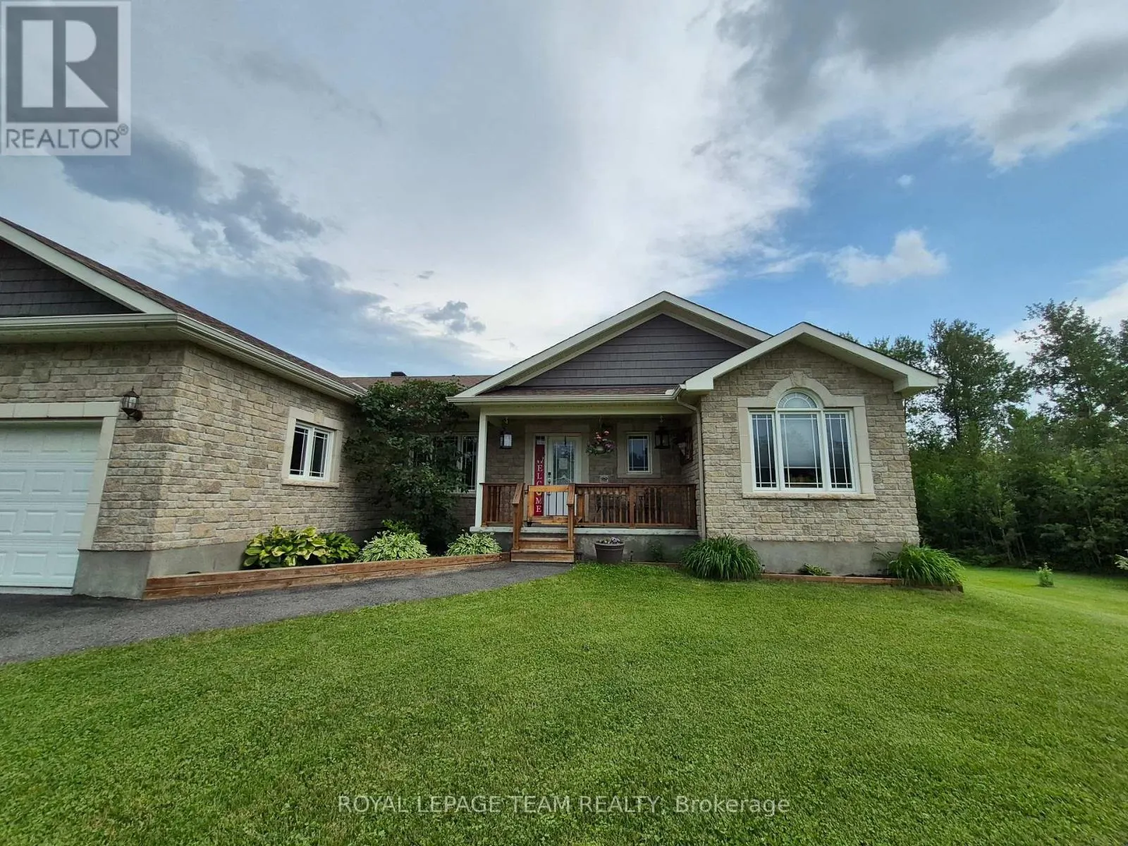 109 STONEWALK DRIVE
