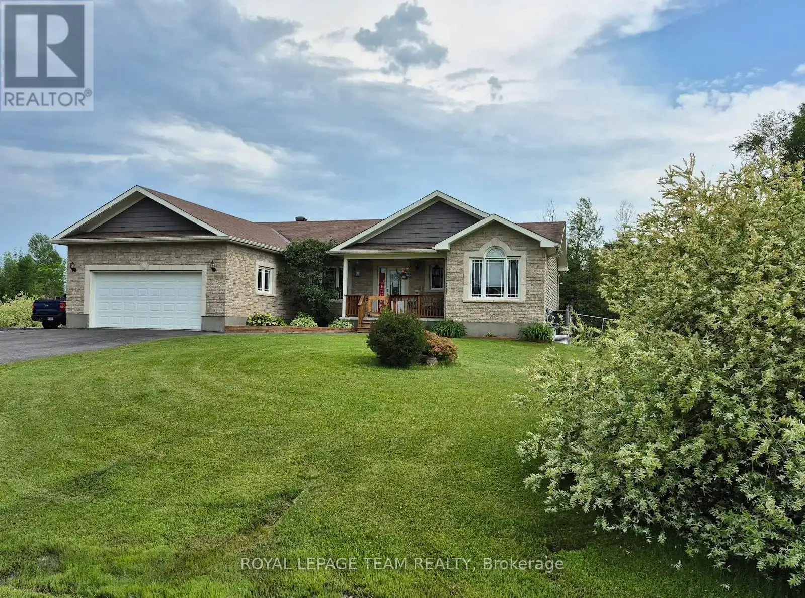 109 STONEWALK DRIVE