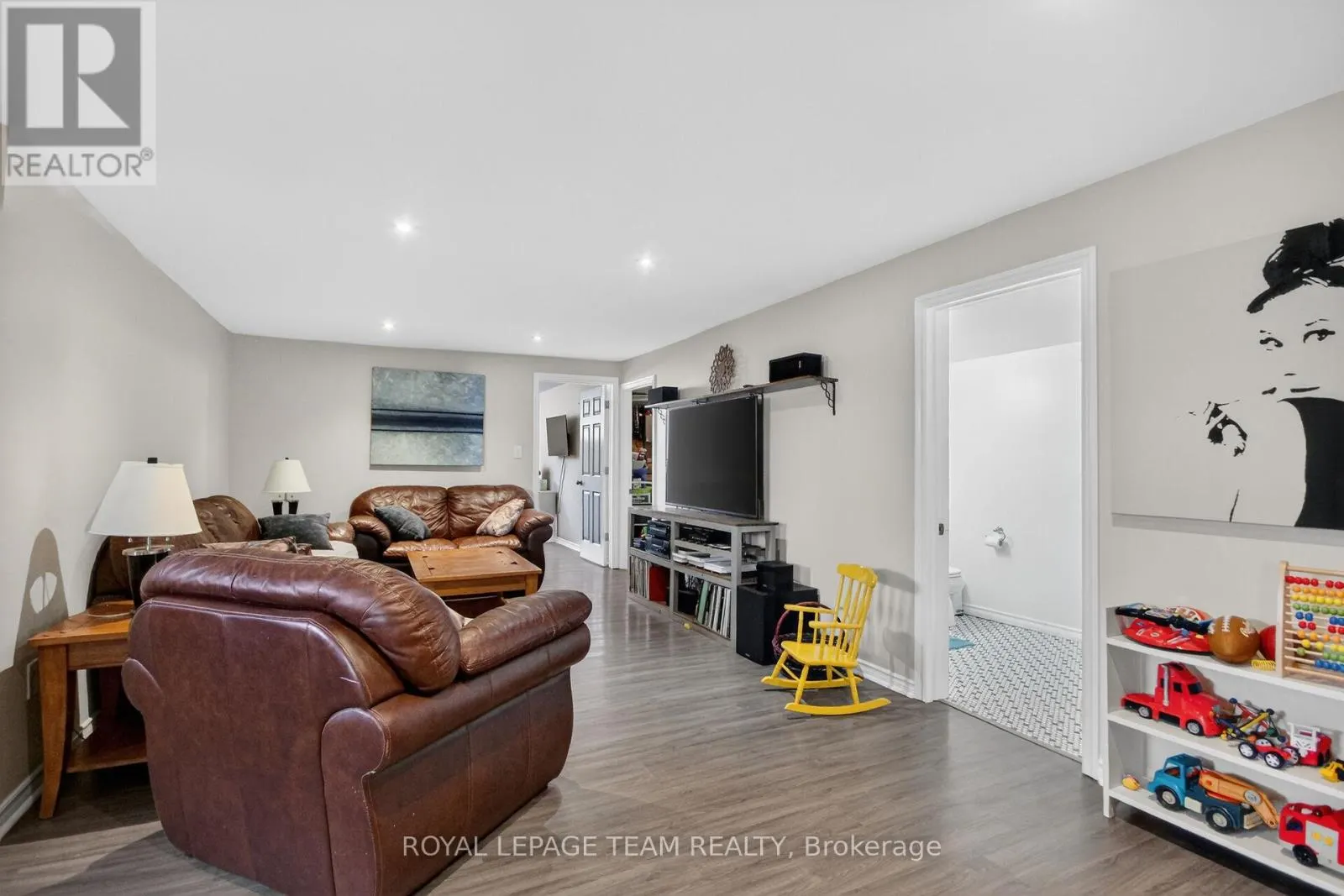 109 STONEWALK DRIVE