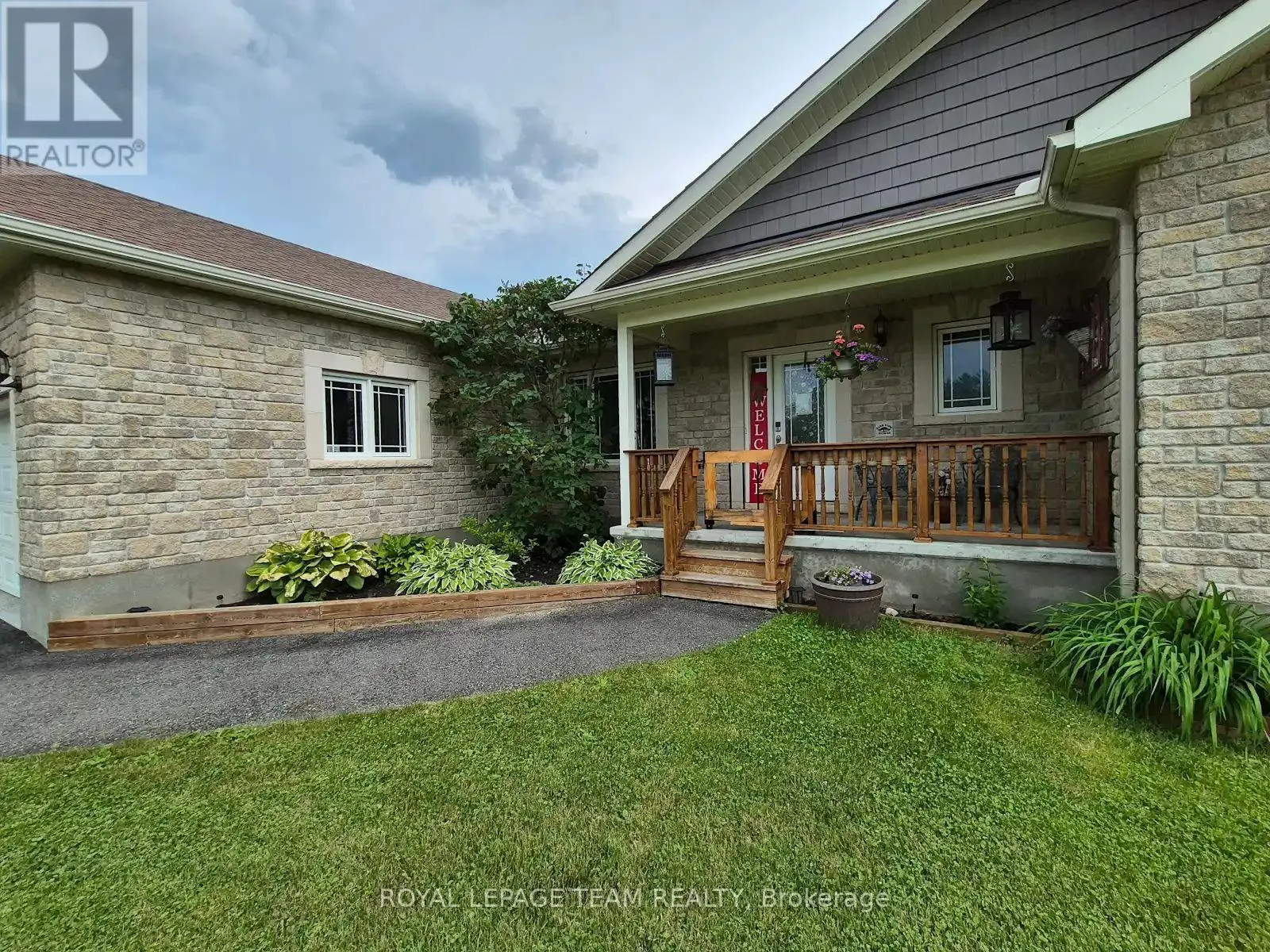 109 STONEWALK DRIVE