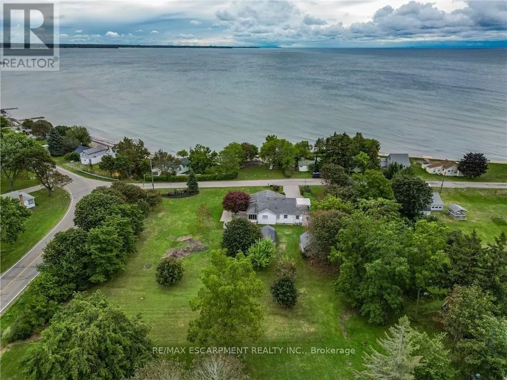 6 MOHAWK POINT ROAD