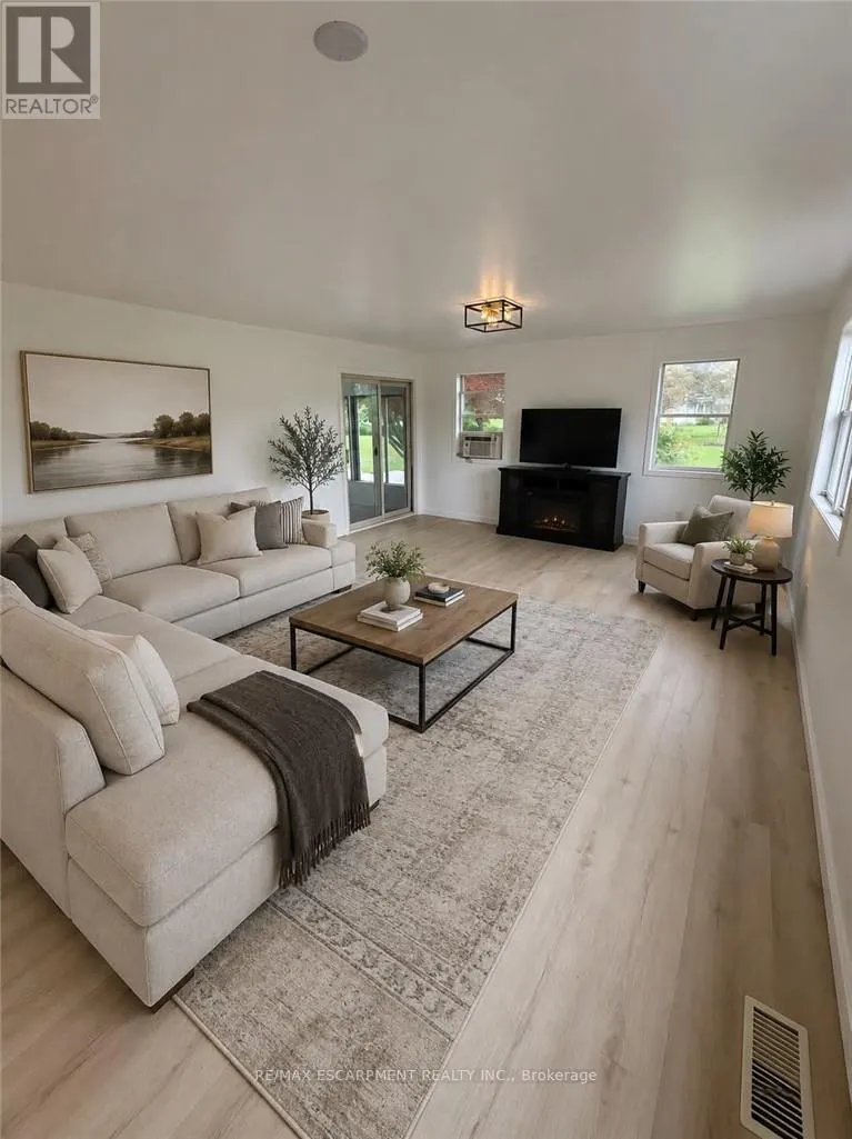 6 MOHAWK POINT ROAD