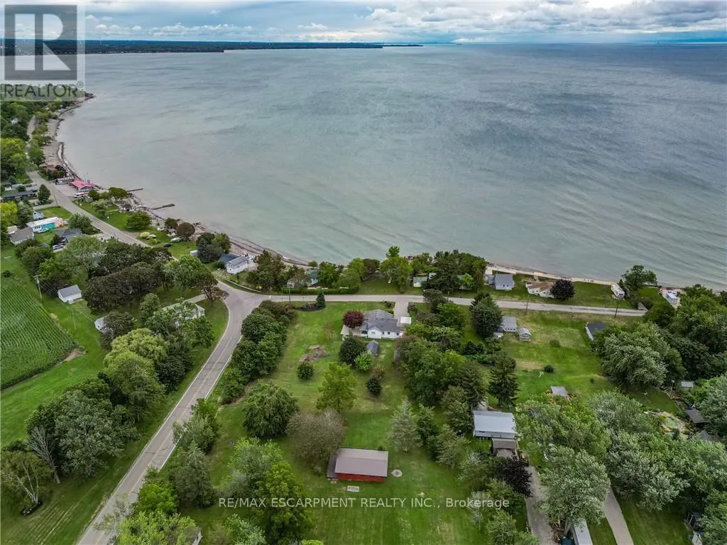 6 MOHAWK POINT ROAD