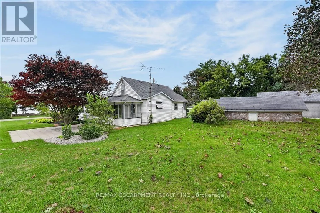 6 MOHAWK POINT ROAD