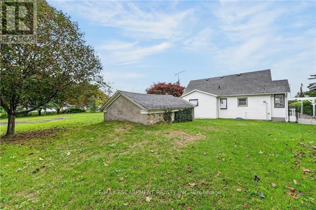 6 MOHAWK POINT ROAD