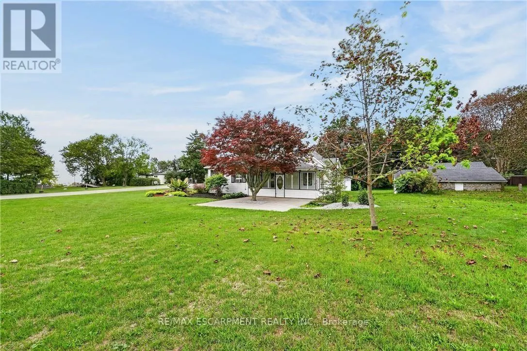 6 MOHAWK POINT ROAD