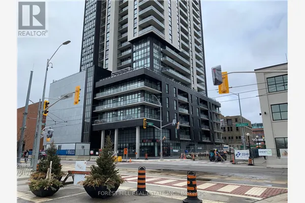 602 - 60 CHARLES STREET W