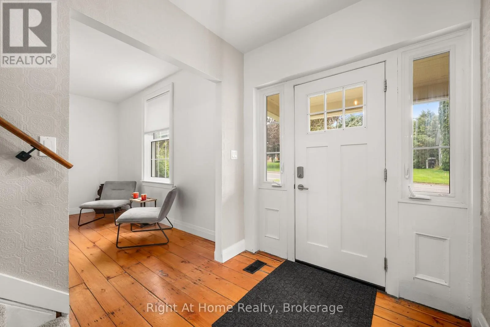 88 KING STREET E