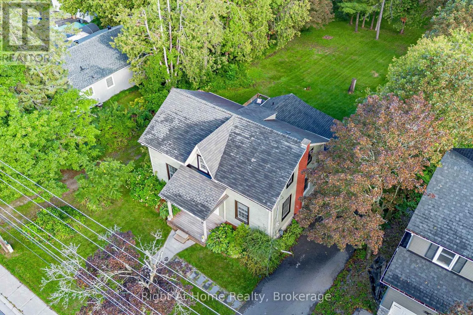 88 KING STREET E