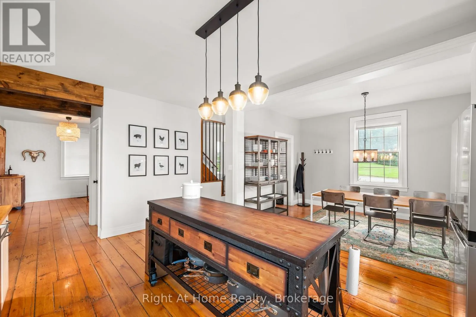 88 KING STREET E