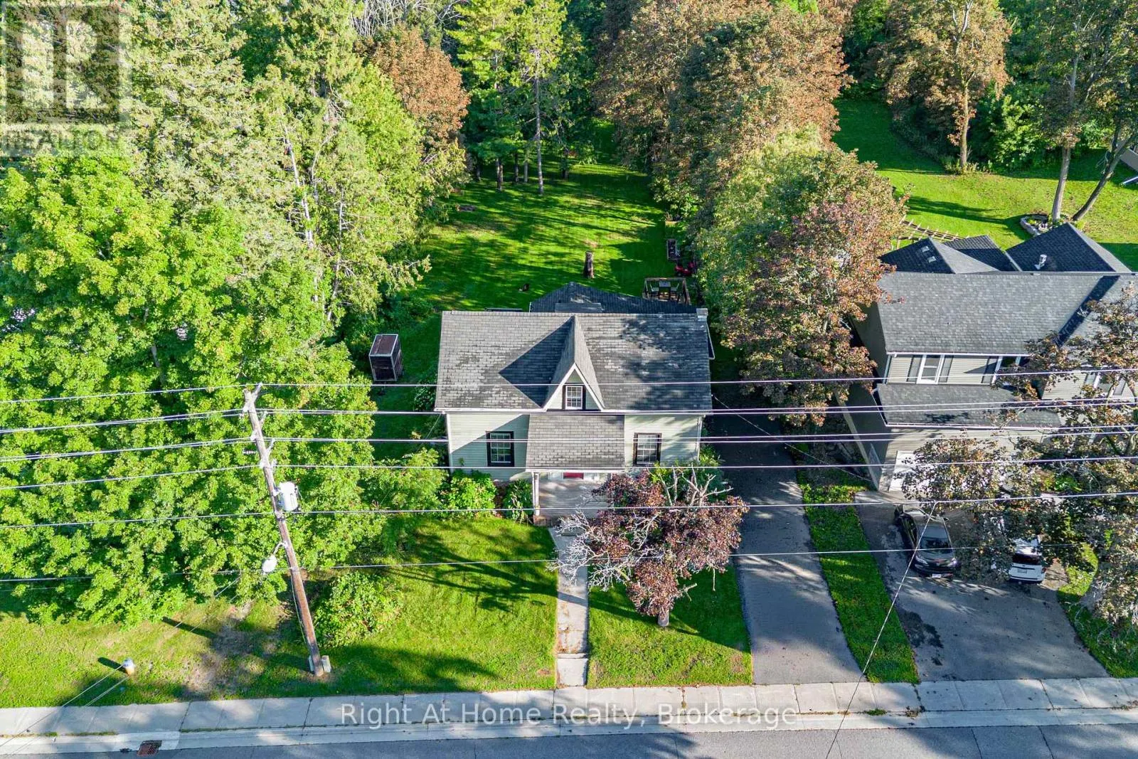 88 KING STREET E