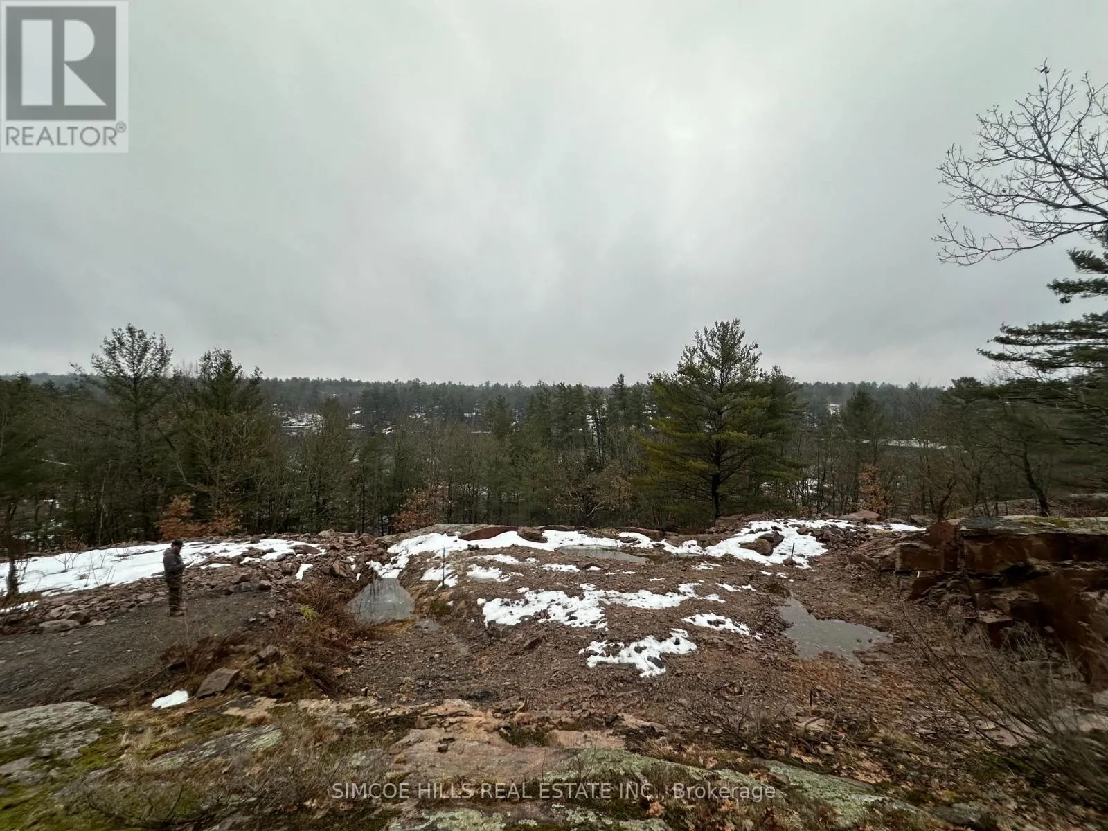 1110 FLANAGAN TRAIL S