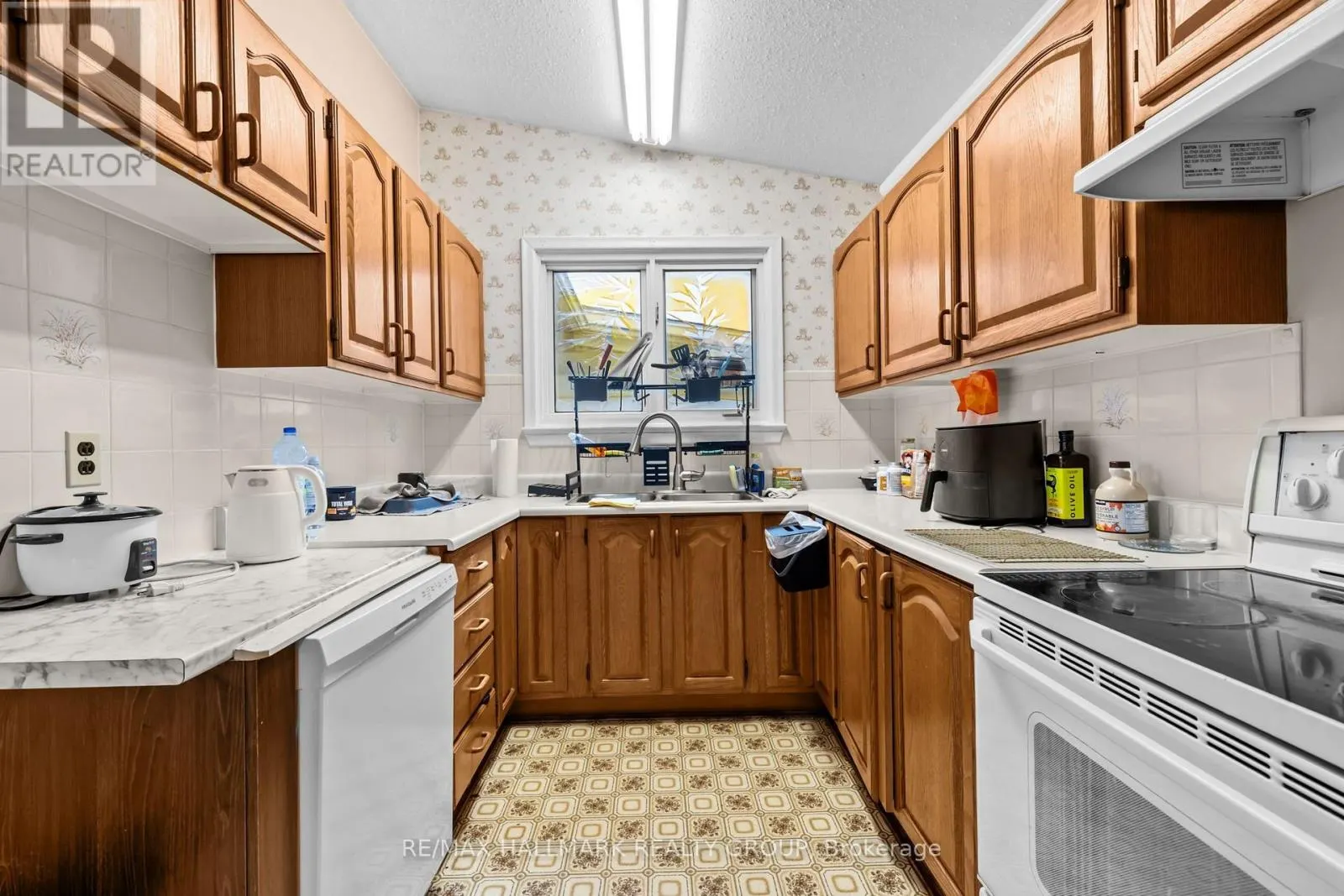11 BOBCAT WAY STREET
