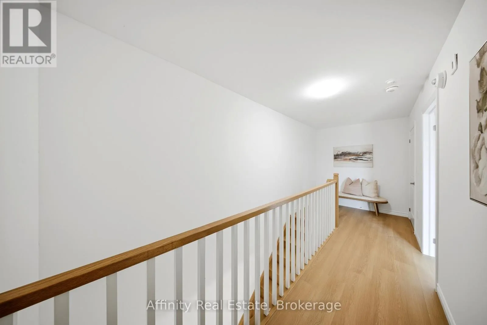 12 - 2 SLESSOR BOULEVARD