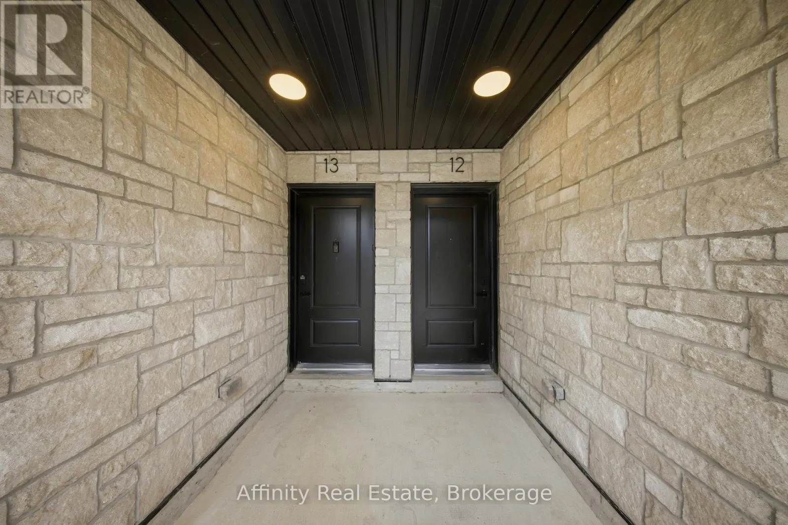 12 - 2 SLESSOR BOULEVARD