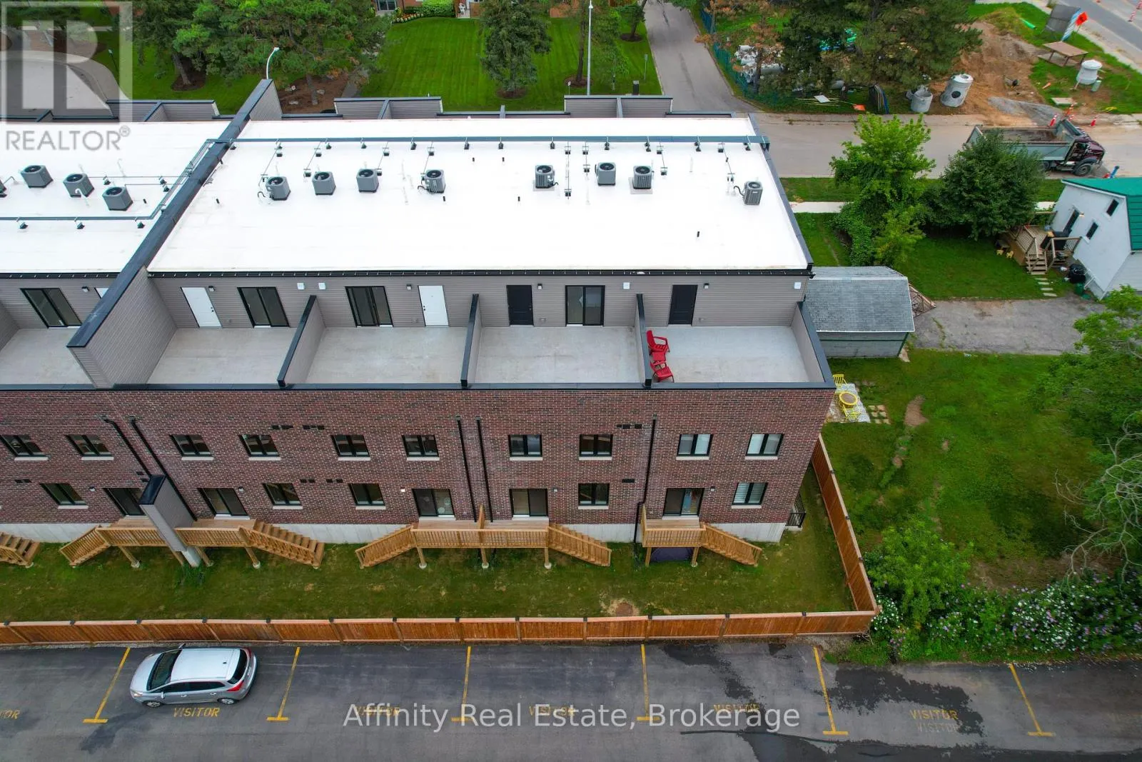 12 - 2 SLESSOR BOULEVARD
