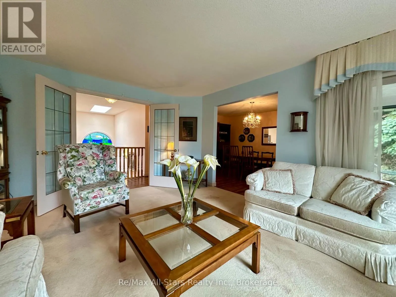 3 GOVERNORS DRIVE