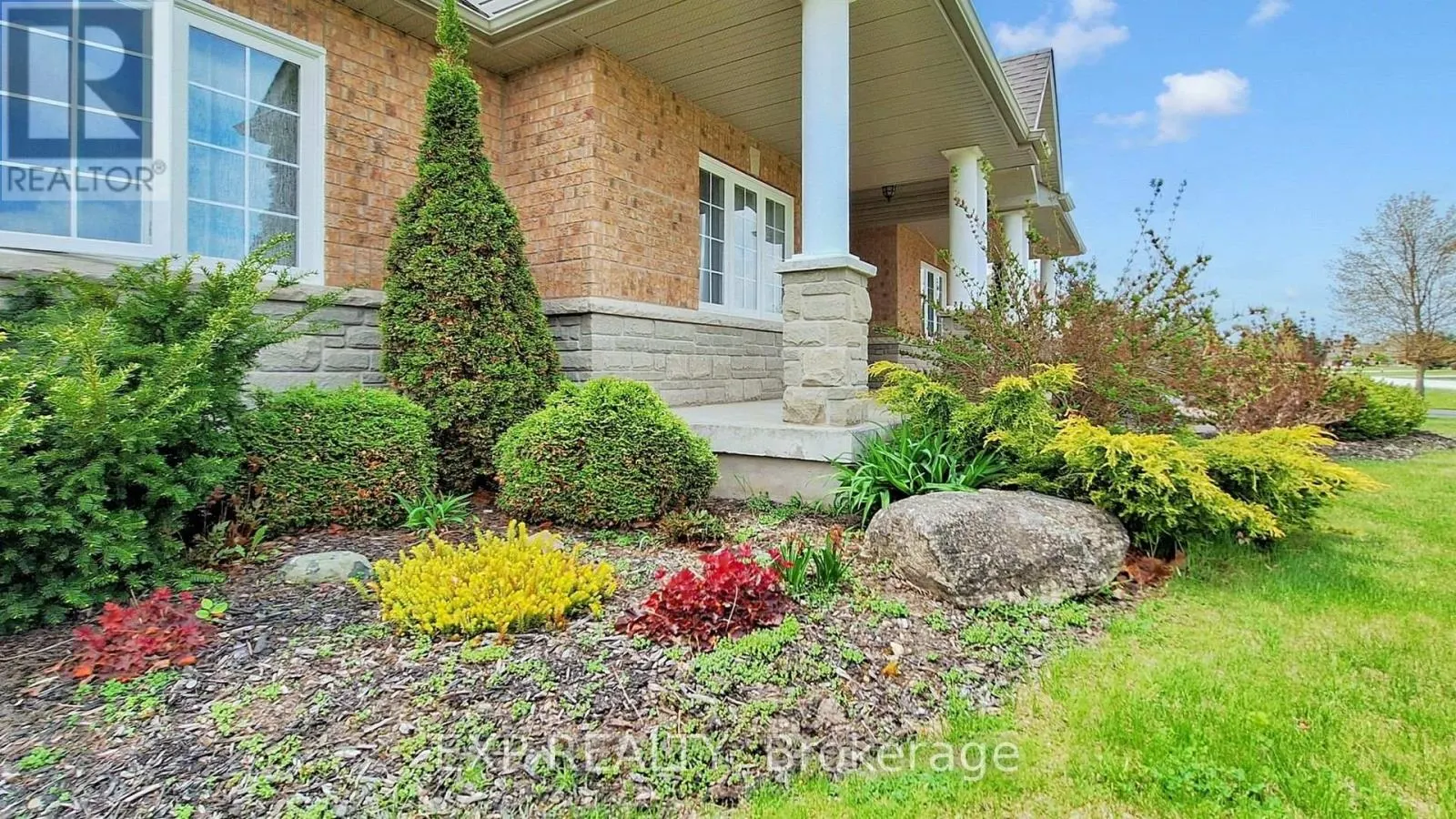 42 SOMERVILLE CRESCENT