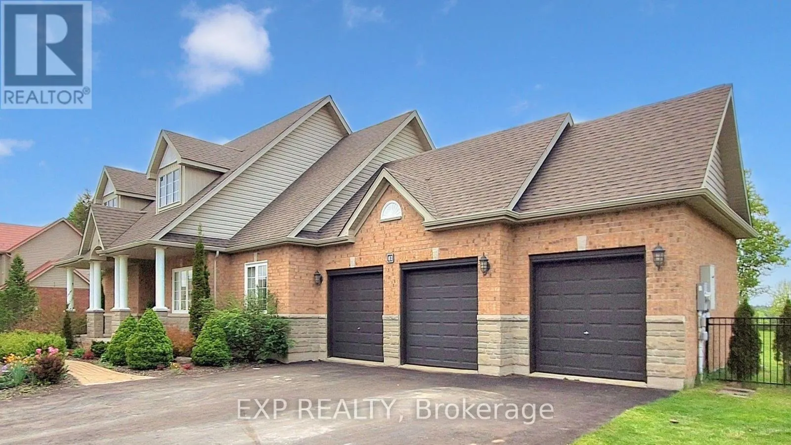 42 SOMERVILLE CRESCENT