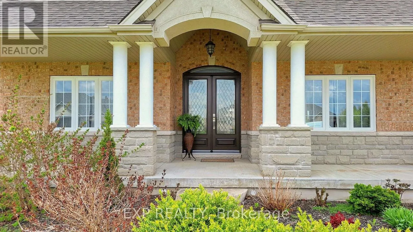 42 SOMERVILLE CRESCENT