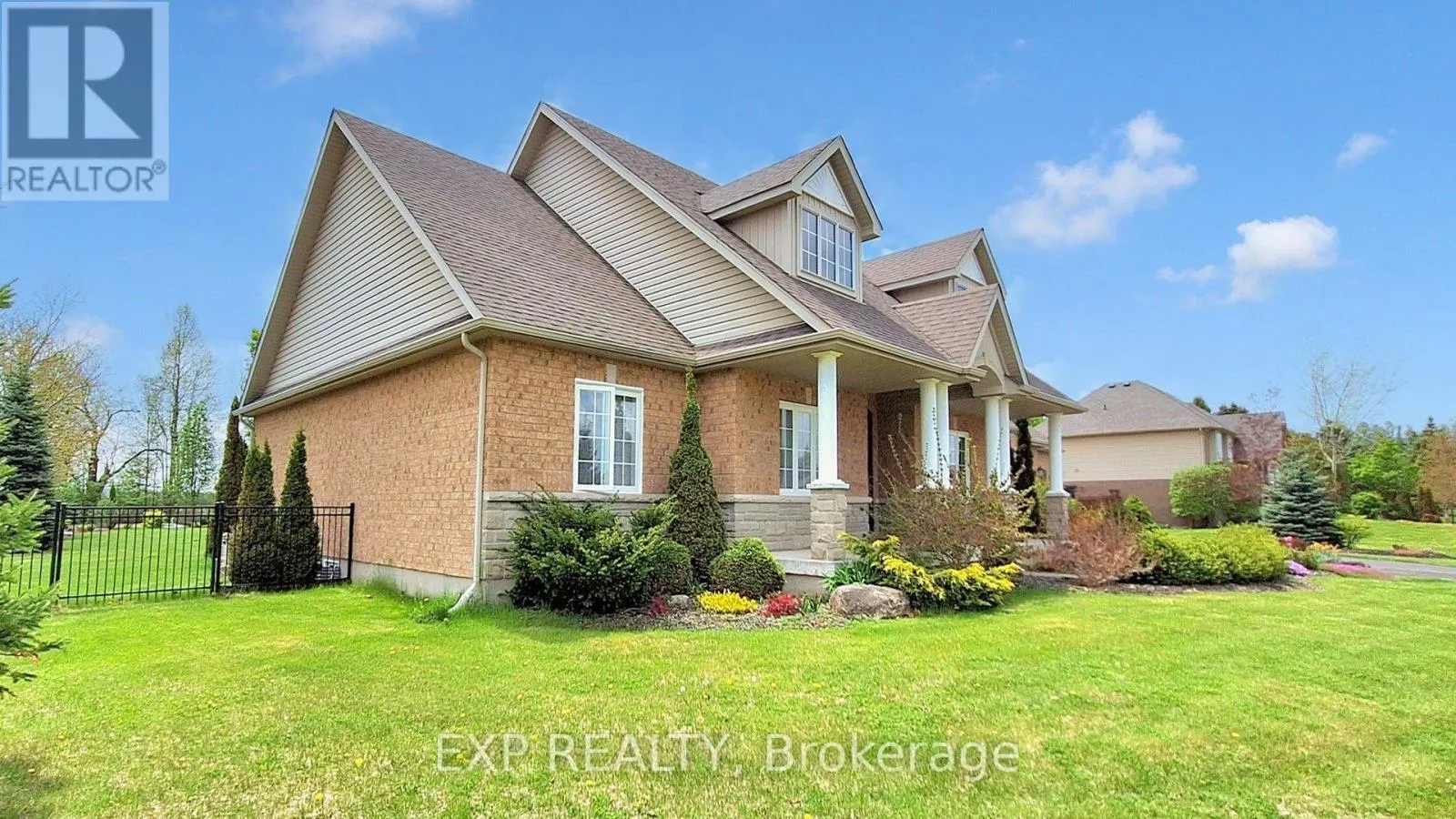 42 SOMERVILLE CRESCENT