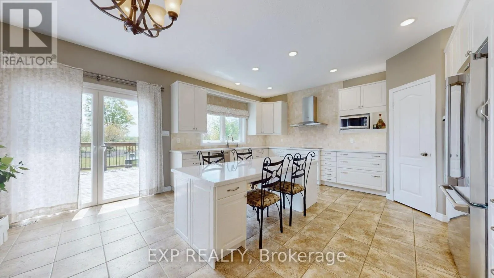 42 SOMERVILLE CRESCENT