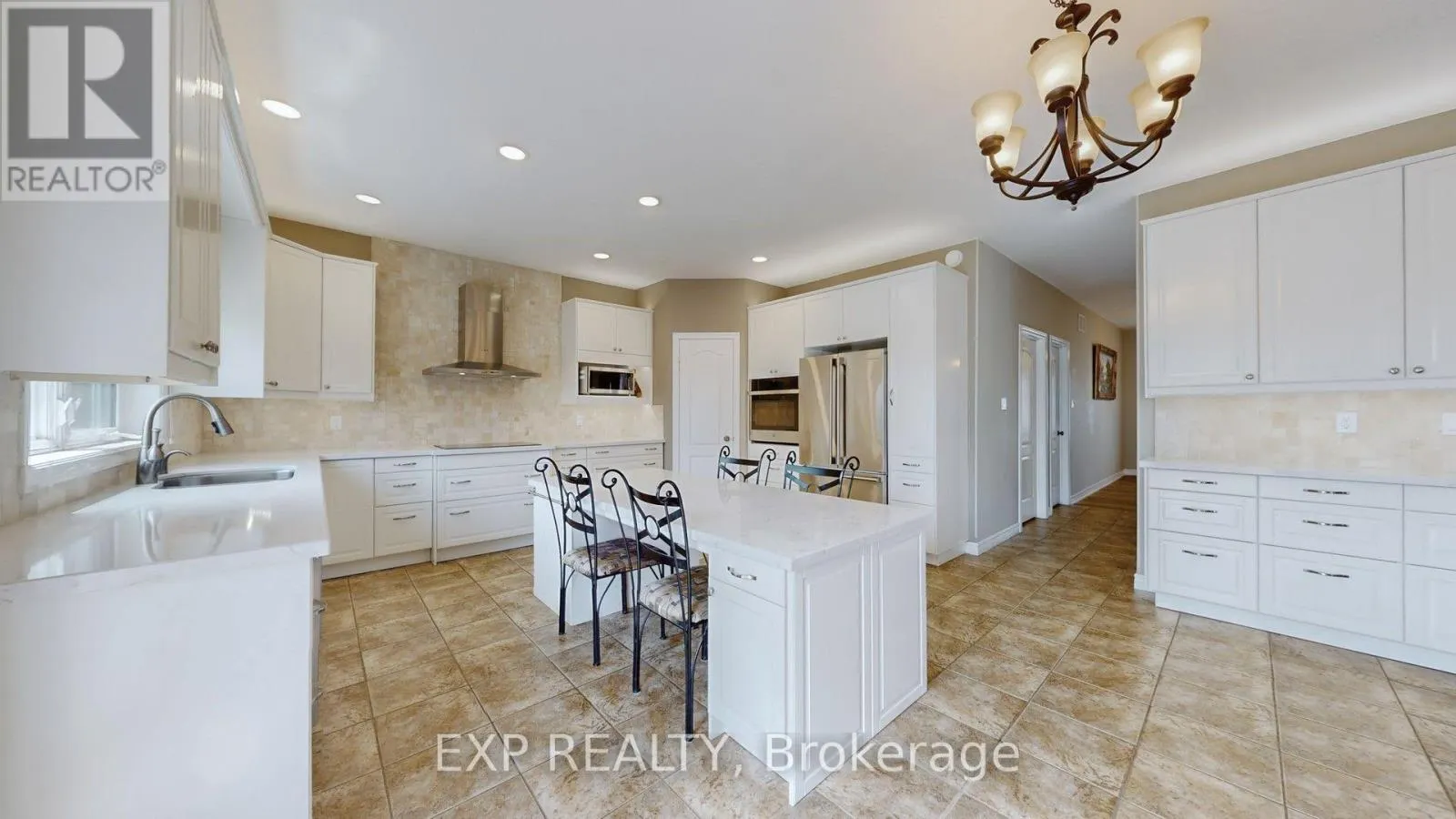 42 SOMERVILLE CRESCENT