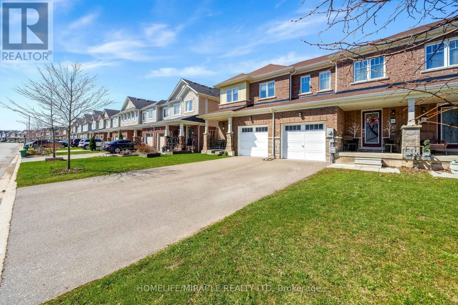 96 ESTHER CRESCENT S