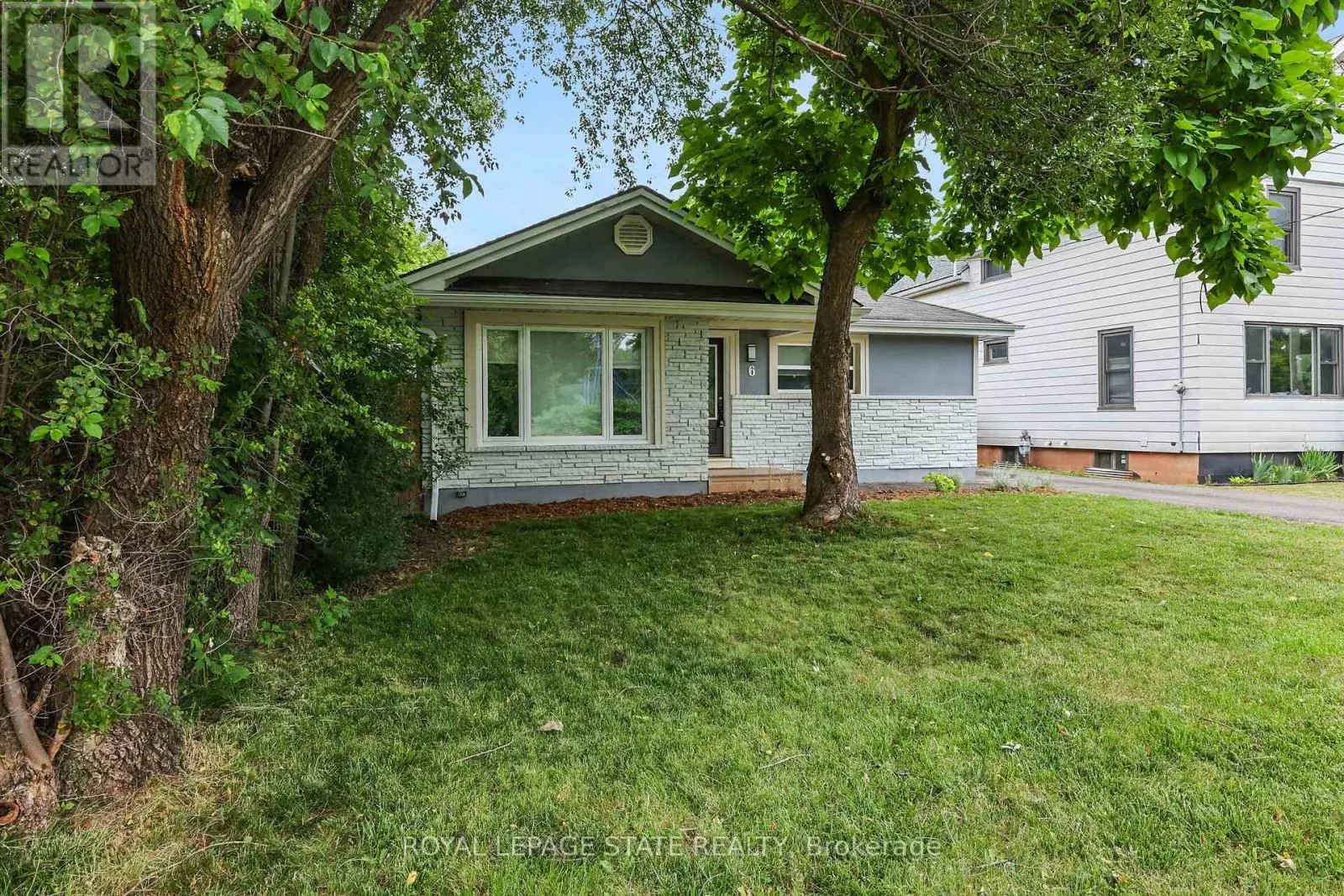 6 LINCOLN AVENUE