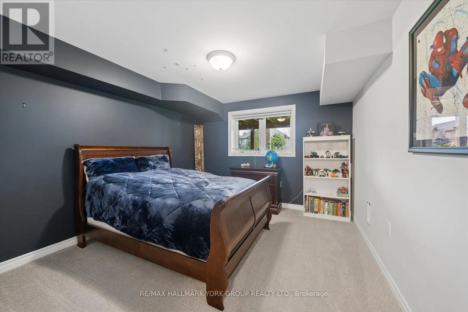 6 - 17 LAKEWOOD CRESCENT