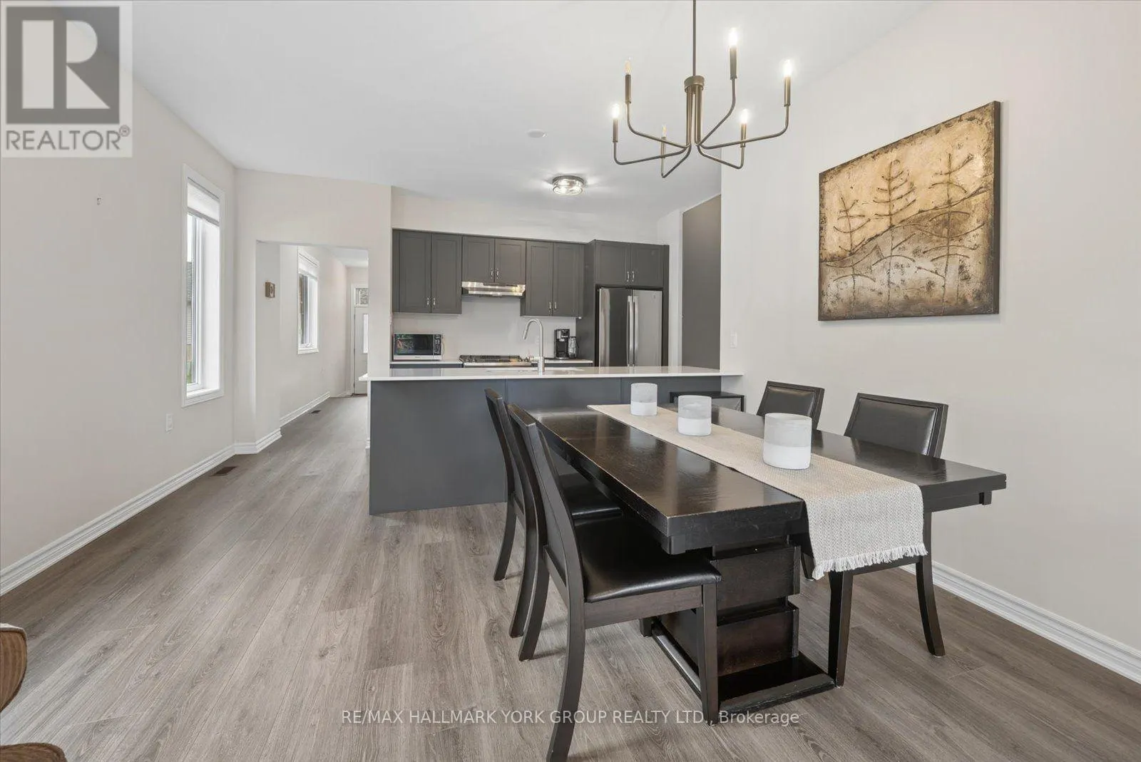 6 - 17 LAKEWOOD CRESCENT