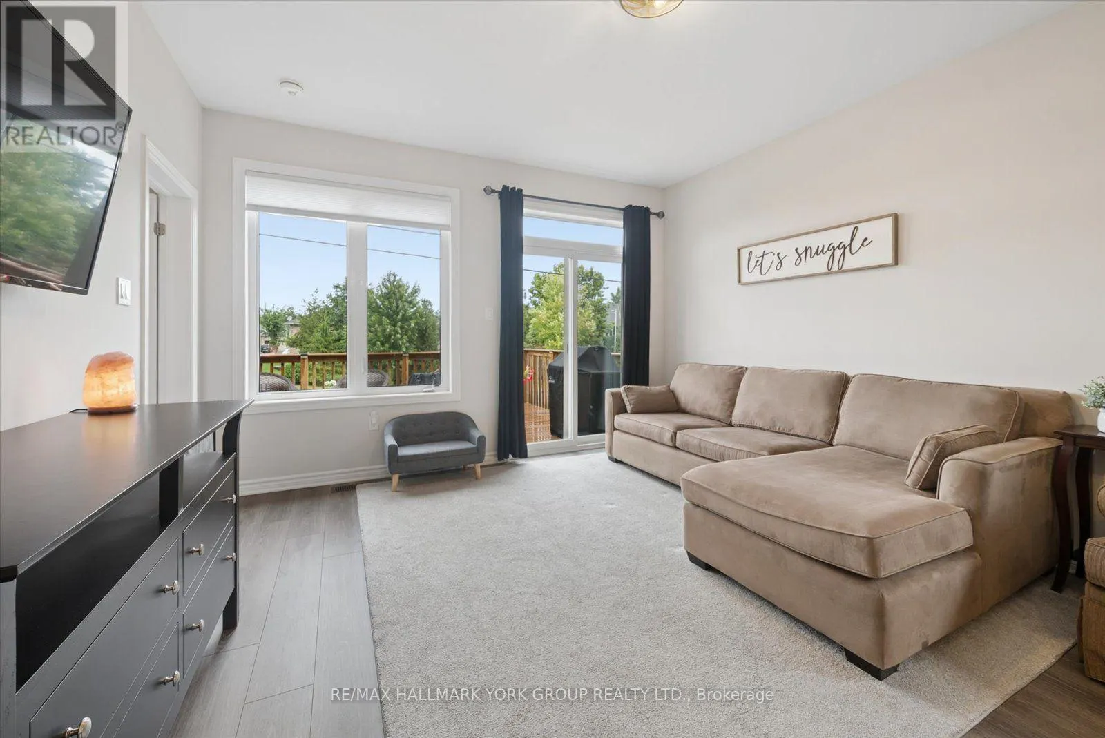 6 - 17 LAKEWOOD CRESCENT