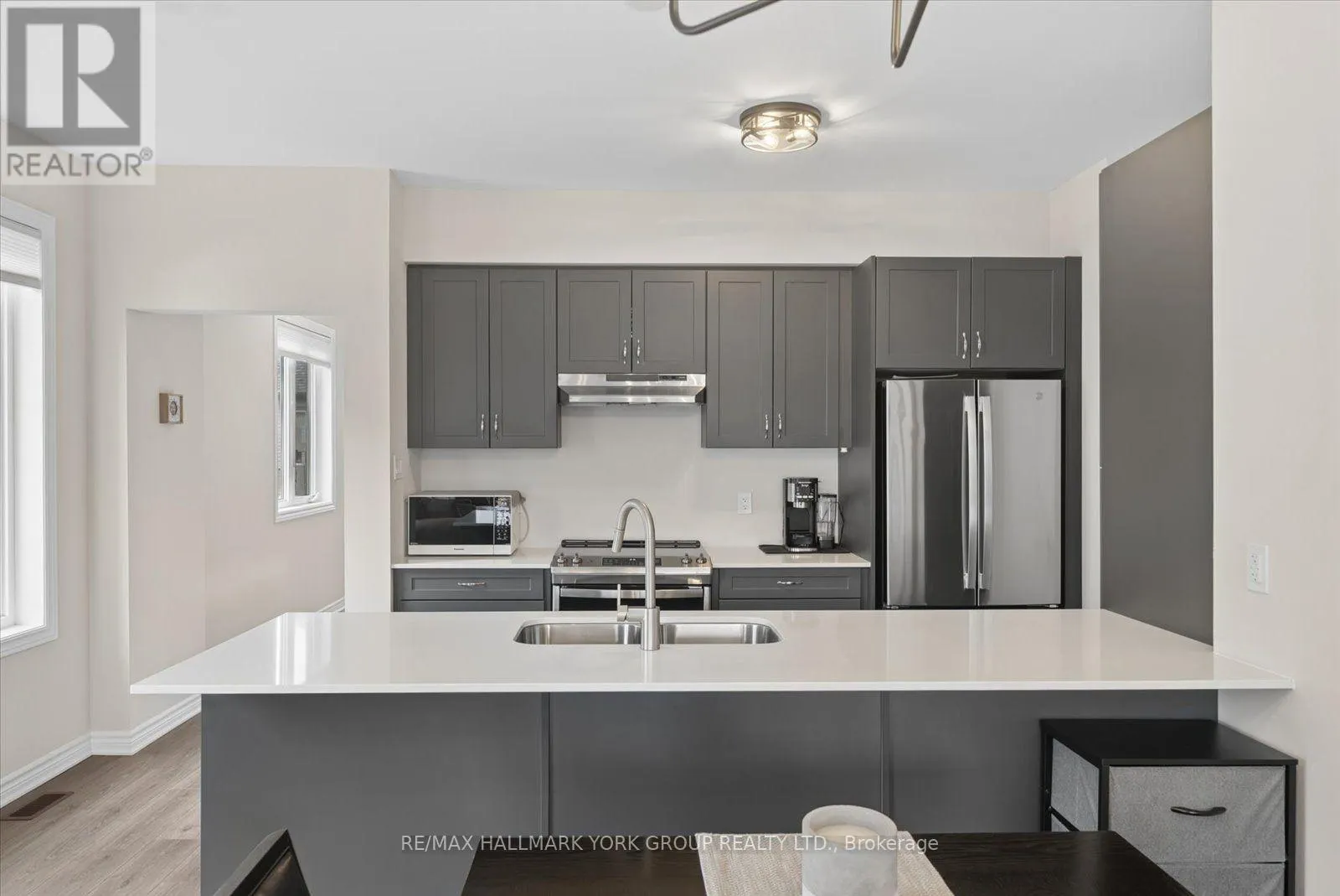 6 - 17 LAKEWOOD CRESCENT