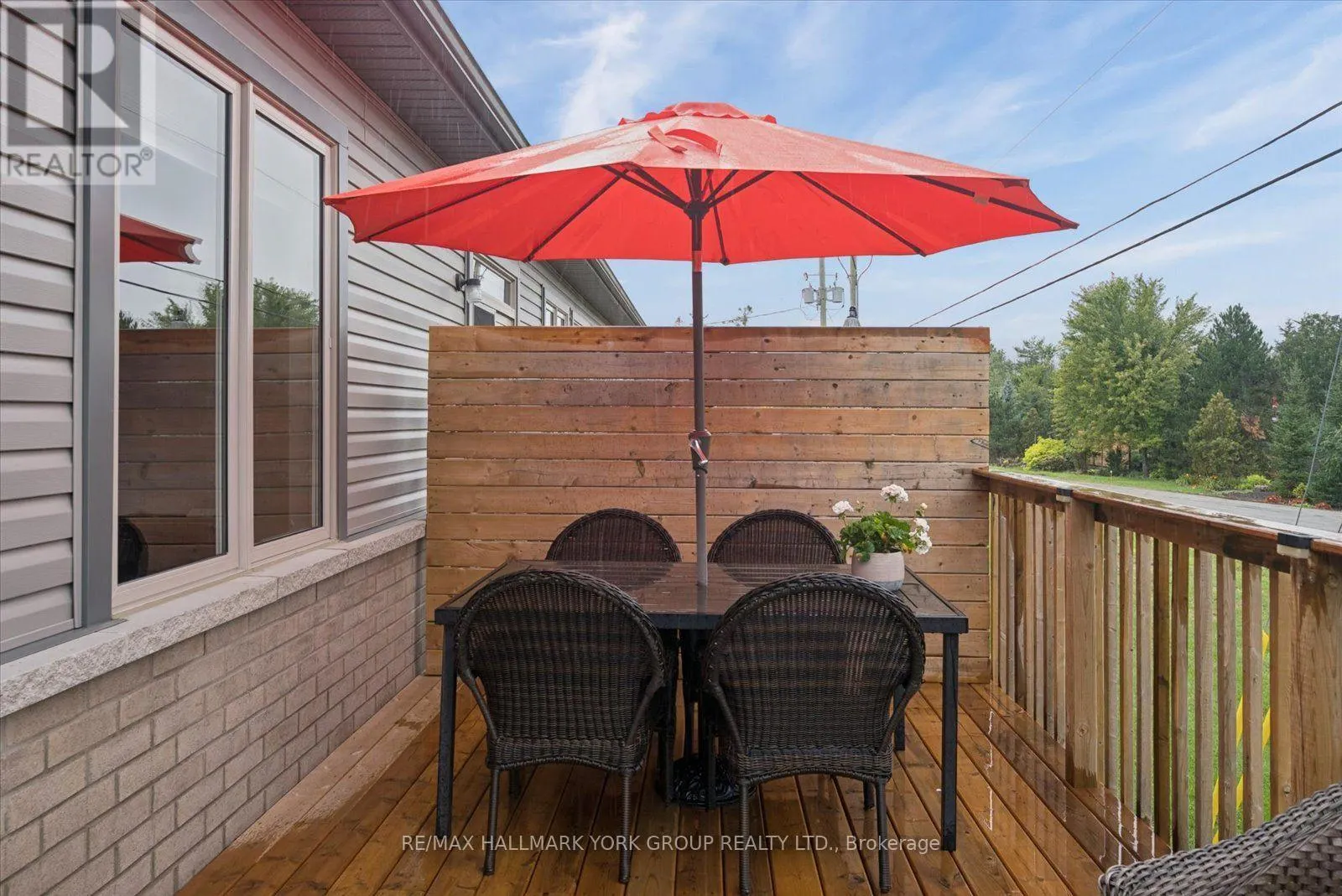 6 - 17 LAKEWOOD CRESCENT