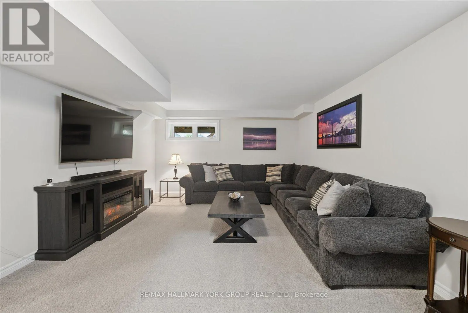 6 - 17 LAKEWOOD CRESCENT