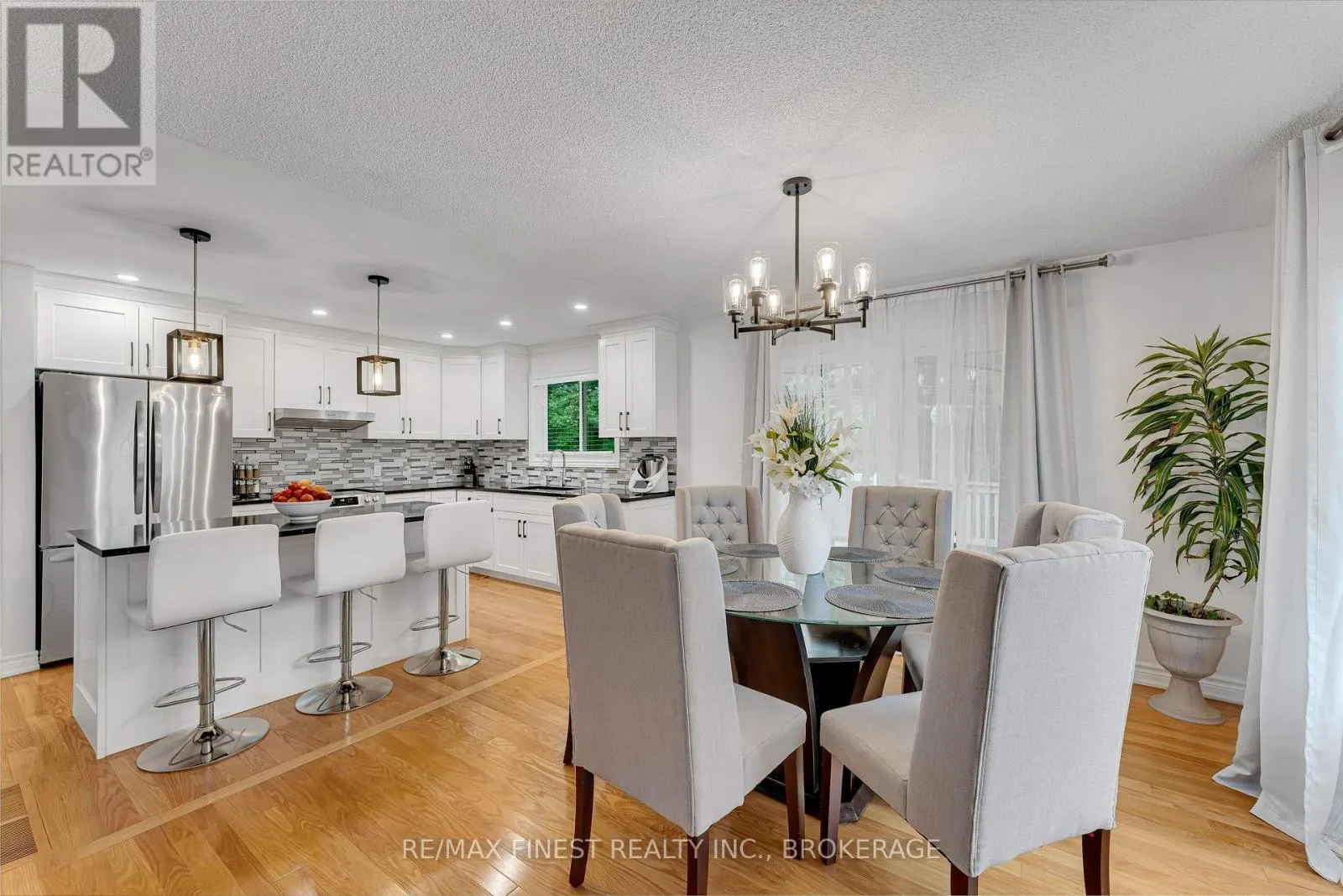 318 FRENCH SETTLEMENT ROAD
