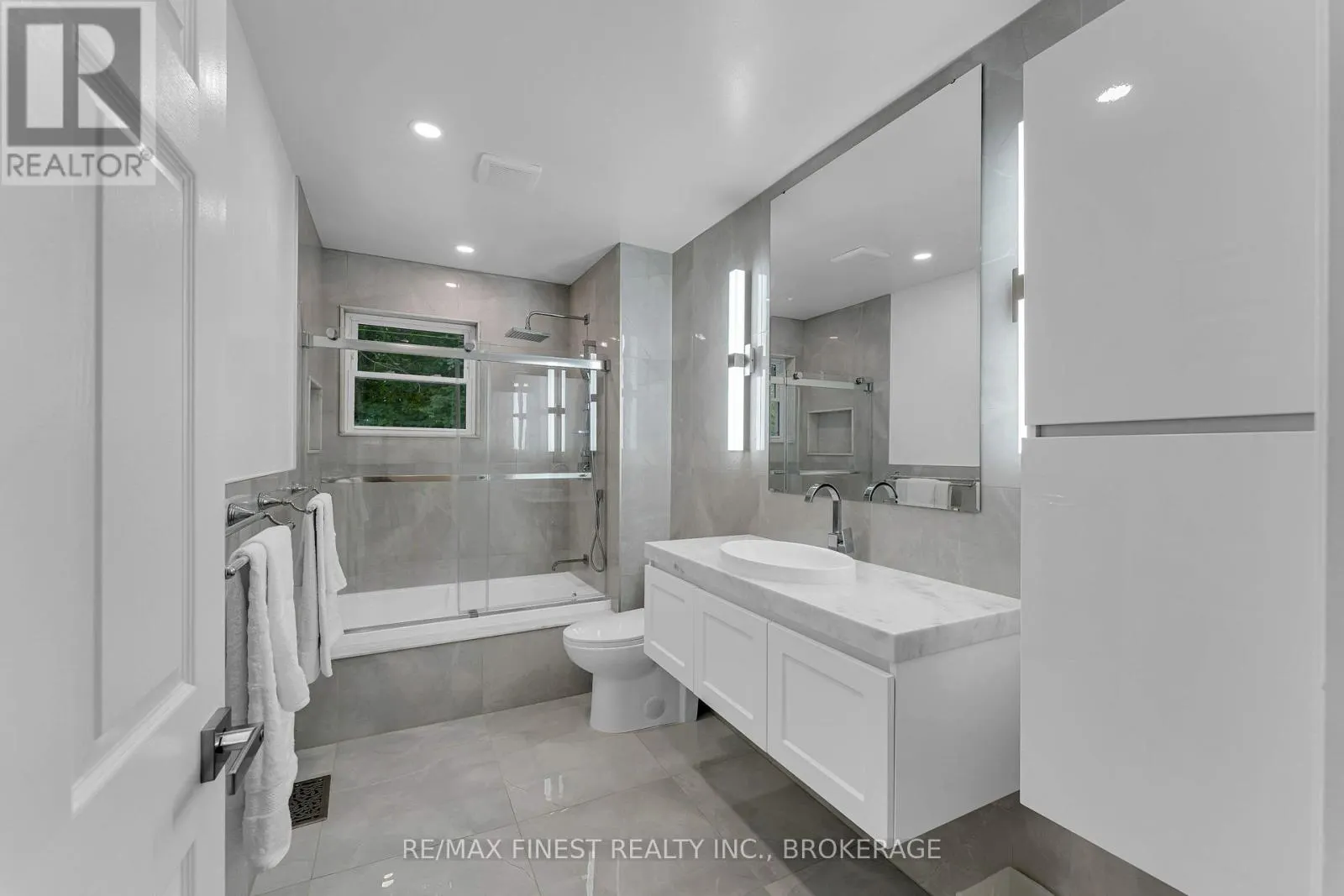 318 FRENCH SETTLEMENT ROAD