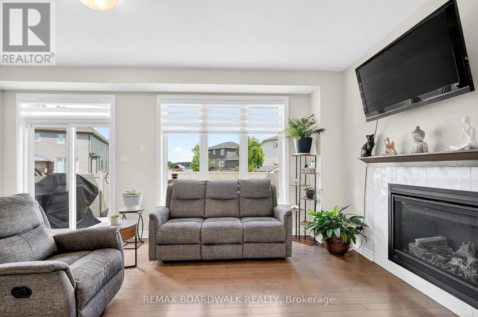 2 DUNCANVILLE STREET