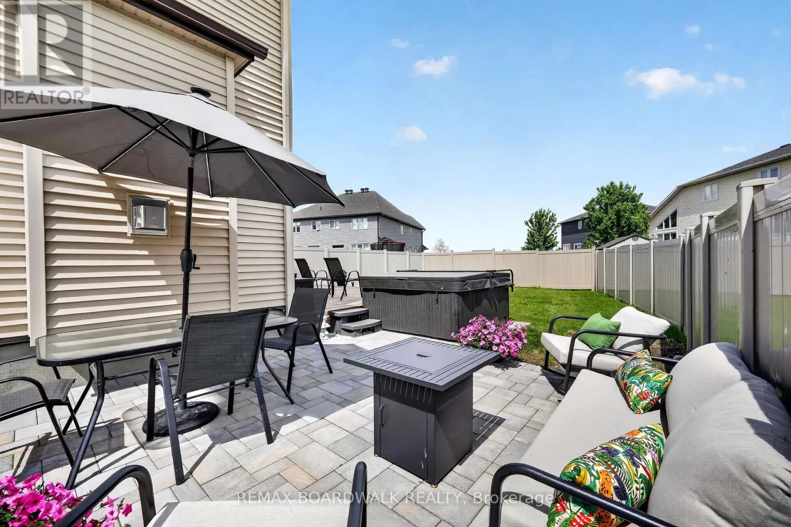 2 DUNCANVILLE STREET