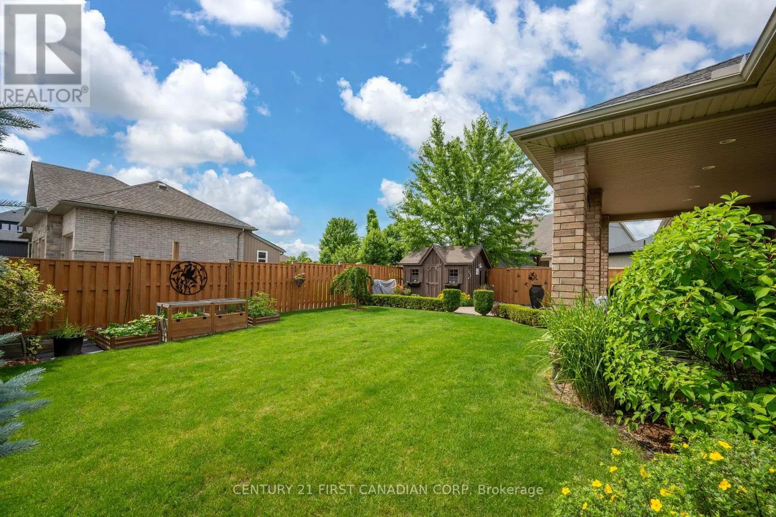 286 DUFFERIN STREET