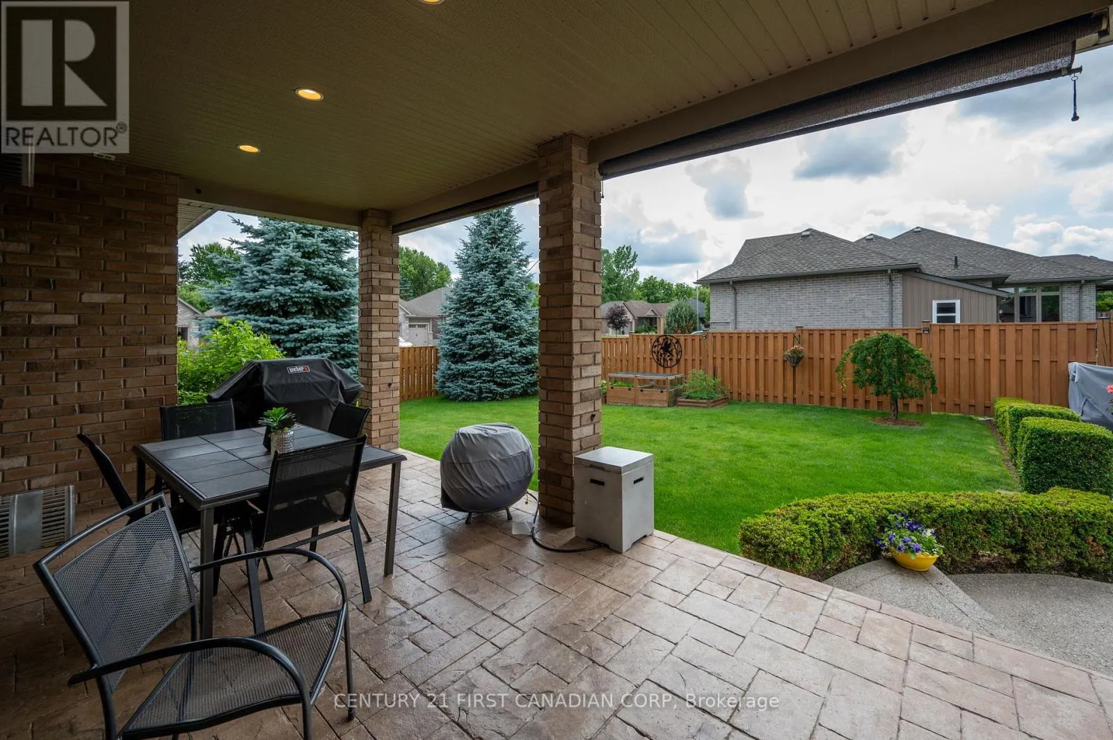 286 DUFFERIN STREET